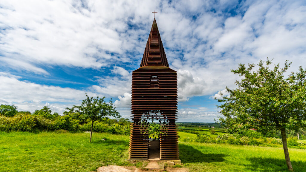 Doorkijk kerkje in België, dag 1610