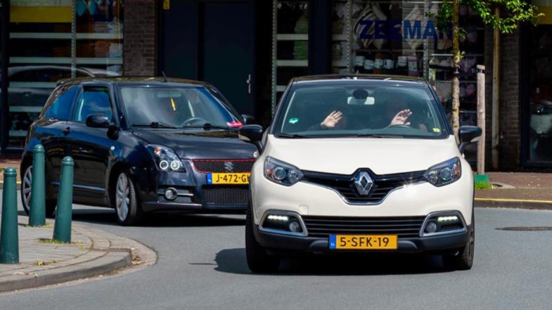 Synchroon zwaaien in de auto, dag 1574